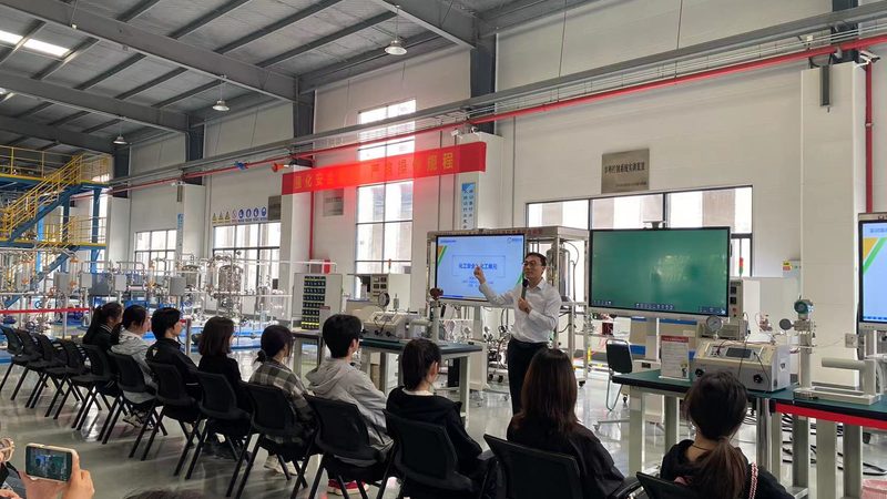 复合材料一吨价格，如何看懂含运费的真实成本？**